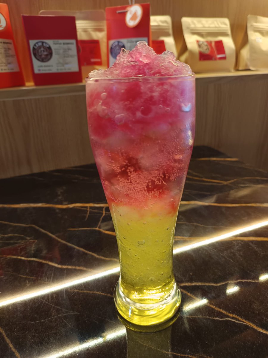 LAWUPCoffee's tweet photo. I sexy drink indeed, you can order today #kuliner #hiddengem #ngopijaktim #infojaktim #jaktimhits #nongkijaktim #nongkrong #nongki #weekendfun #JumatBerkah #jumatgaul #barista #roastery #houseblend #cafejaktim #coffeeshop #ngopi #drink #viral2024 #tikum #meeting #arisan #ngopi https://t.co/etQu2yHalx