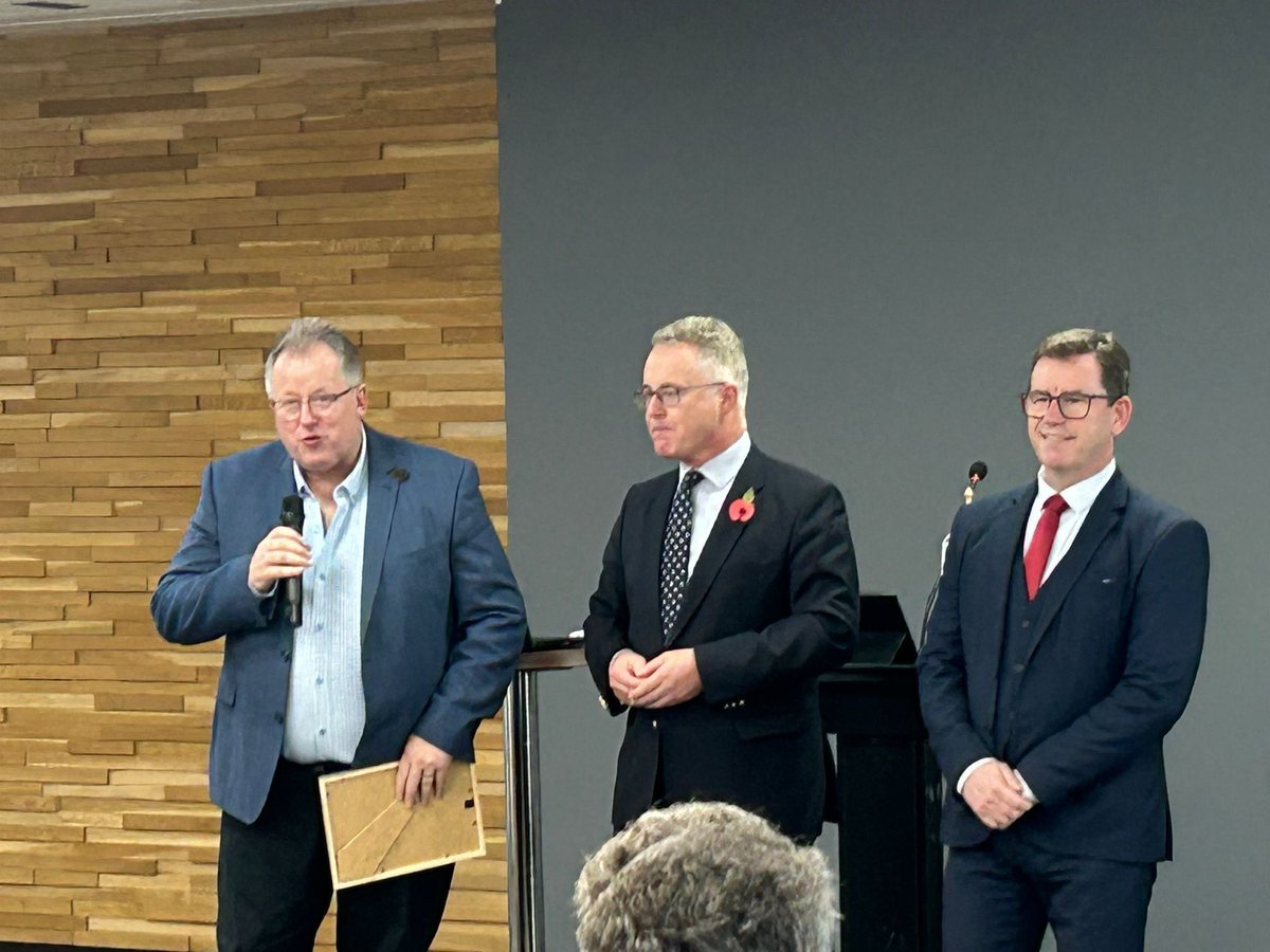 sel-conference tweet media