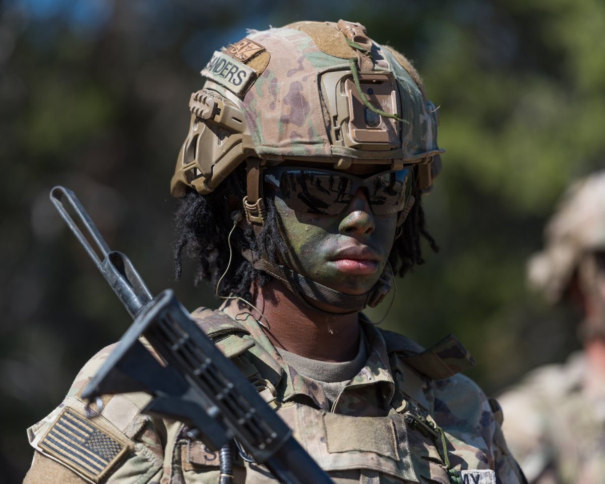 iiiarmoredcorps's tweet photo. 3BEB Soldiers honed essential skills in CTE and UOTS exercises focusing on tactical movement drills. Boosting operational readiness and team cohesion prepares us for critical missions ensuring we’re ready to answer the nation’s call.

#IIIArmoredCorps | #PhantomLethal | @USArmy https://t.co/qEOu6SrxY7