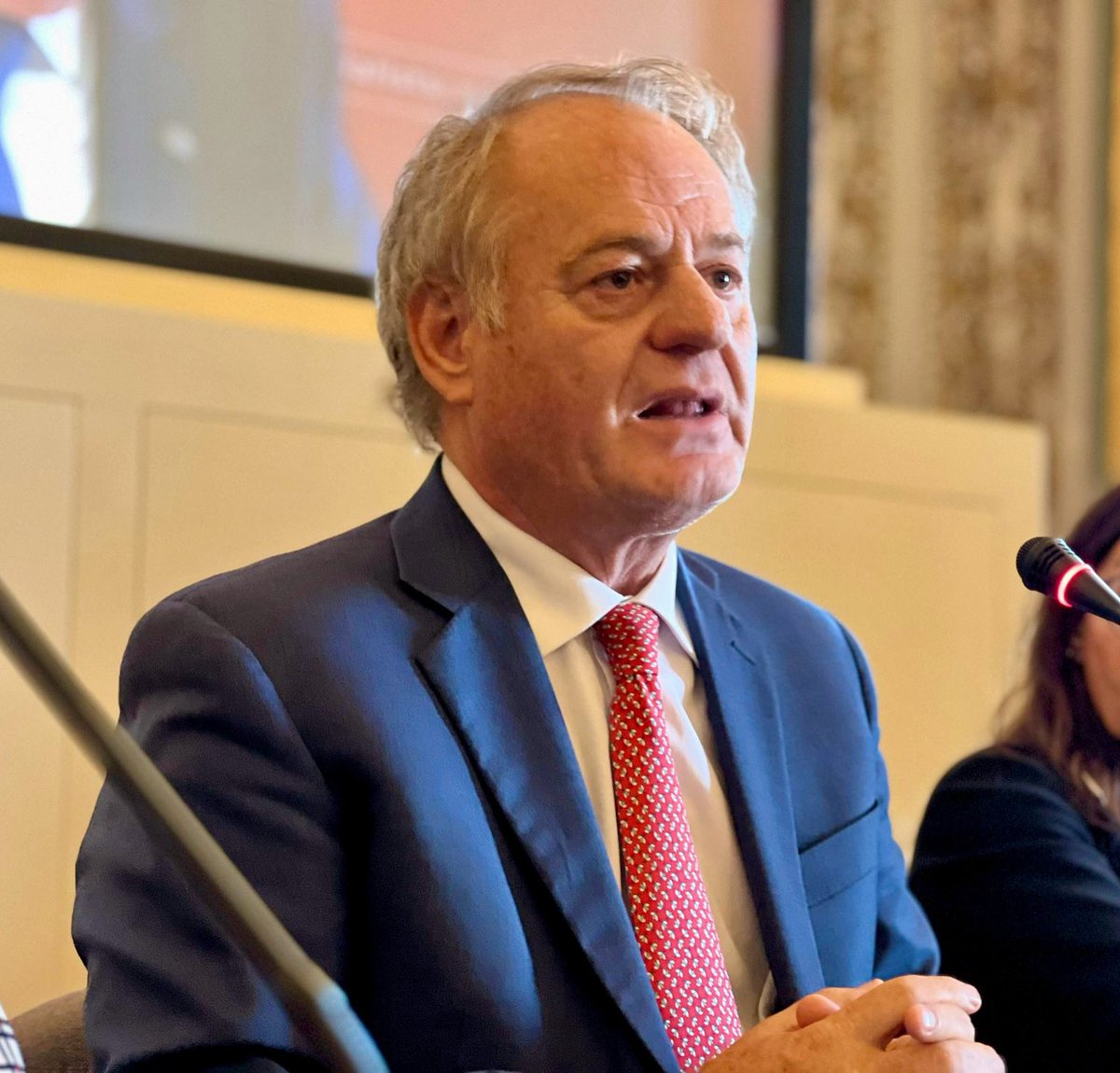 Antonello Cracolici tweet media