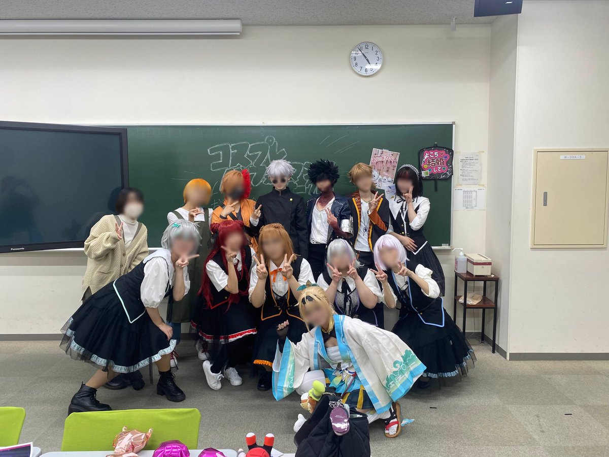wayo_cos's tweet photo. 里見祭2日間ありがとうございました！
初出展に過去最高人数でのステージなどわよコス！にとって初めて尽くしの里見祭でしたが、無事に2日間の日程を終えました💮
今後も様々なことに挑戦していきますので応援よろしくお願いします！
#里見祭 #わよコス https://t.co/uPNTGrQsai