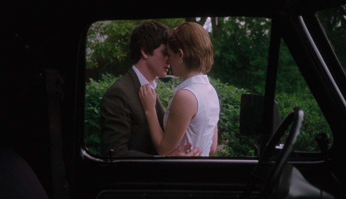 Cinemani4c's tweet photo. <<I know these will all be stories someday. And our pictures will become old photographs. We'll all become somebody's mom or dad. But right now these moments are not stories. This is happening. 
This one moment when you know you're not a sad story. You are alive>> https://t.co/xcO4eB6wBi