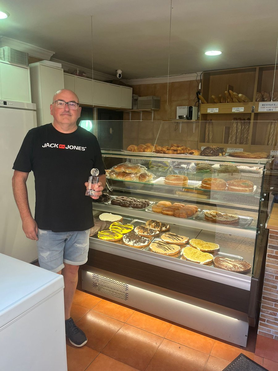 C.D. Colindres y E.M.F tweet media