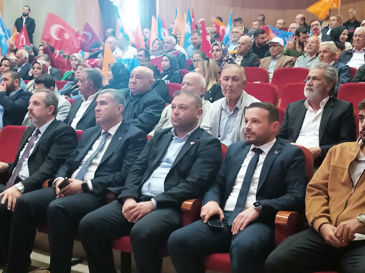 AKPartiPayas31's tweet photo. Ak Parti Erzin 8. Olağan İlçe Kongresi'ne katılım sağladık.
Hayırlara Vesile Olsun.
Umudun, İcraatin, Geleceğin Adı Ak Parti.
Osman TOPUZ
Ak Parti Payas İlçe Başkanı
#akparti #rte #reis #rteerdogan https://t.co/MeIgCcoeOS