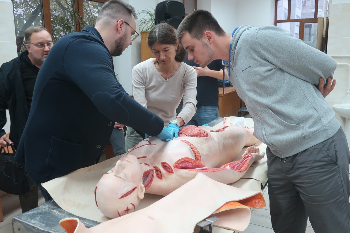 A milestone mission: We partnered with the <a href="/WHO/">World Health Organization (WHO)</a>, <a href="/UOSSM/">UOSSM</a>  , and the Ukrainian Ministry of Health to deliver our frontline surgical courses in Ukraine. 

"It was a mission of firsts." - Nick Cartwright, Head of Operations

Read the full story🔗lght.ly/i6gj6lb