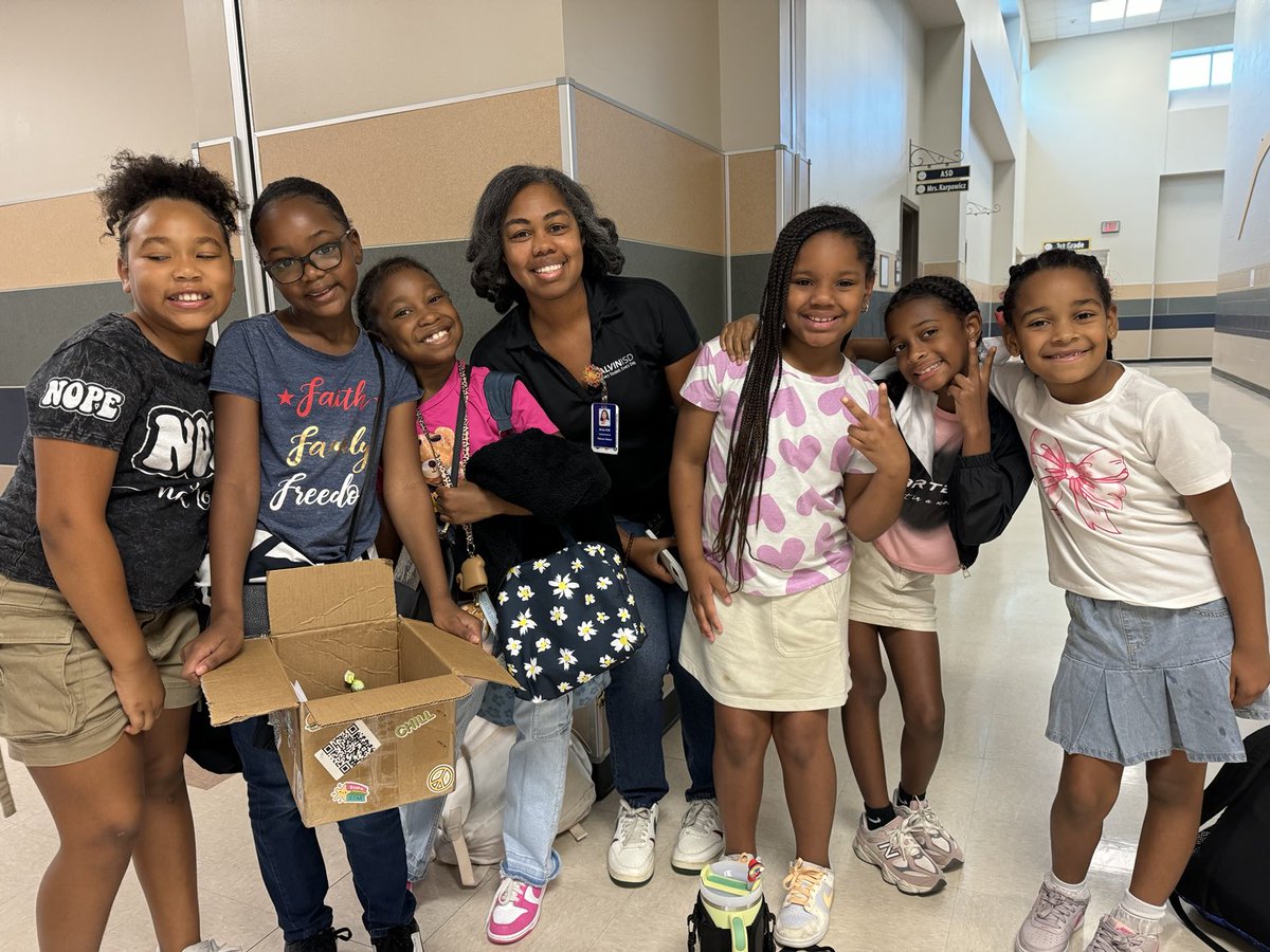 Delisa Anthony tweet media