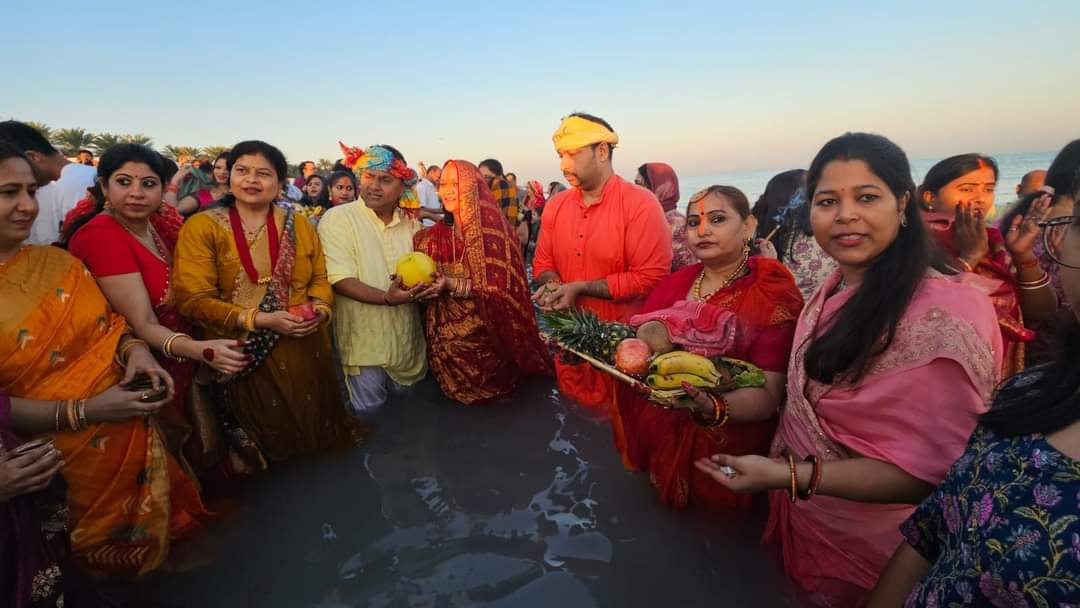 ChhathParv's tweet photo. ओमान की राजधानी मस्कट से छठ महापर्व की तस्वीरें।

#chhathpuja2024 #chhathparv https://t.co/XwZlLSOIIw