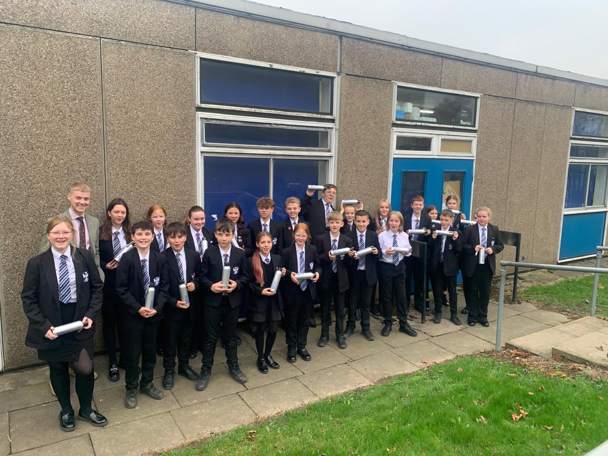 GreenerWHS's tweet photo. Had a great (and busy) morning handing out reusable water bottles to all Y7!! This will help reduce the use of single use plastics in school and help make Wales Greener! #GreenerWales @WalesHigh https://t.co/xr3w1bfvhg
