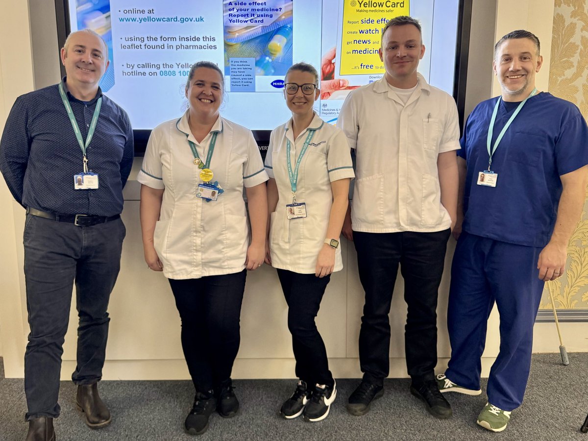 🏁 Rounding of #MedSafetyWeek with a Grand Round <a href="/WHHNHS/">WHH 🏥</a> 

With Kat and Stephen providing insight and guidance on adverse drug reactions (ADRs) and how to report them via the Yellow Card scheme ℹ️ <a href="/yellowcardnw/">Yellow Card Centre North West</a> 

Ft. Our lovely medicines safety and governance team 👏