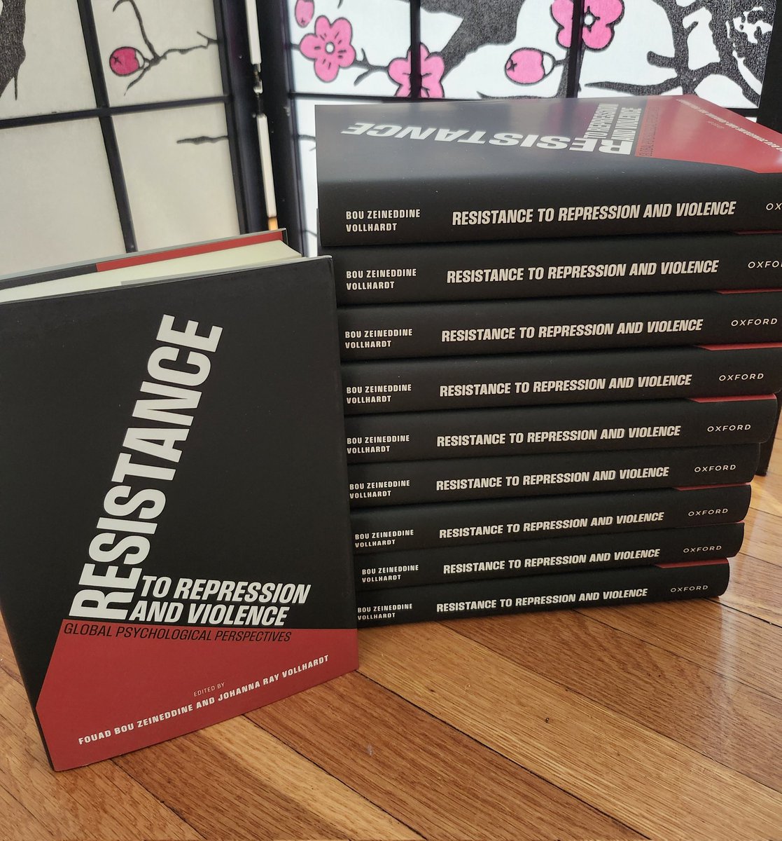 Johanna Ray Vollhardt (jrvollhardt.bsky.social) (@jorayvo) on Twitter photo Hard copies of the new book arrived! global.oup.com/academic/produ… (brief summaries and several full texts of the chapters in thread) Hard copies of the new book arrived! global.oup.com/academic/produ… (brief summaries and several full texts of the chapters in thread)