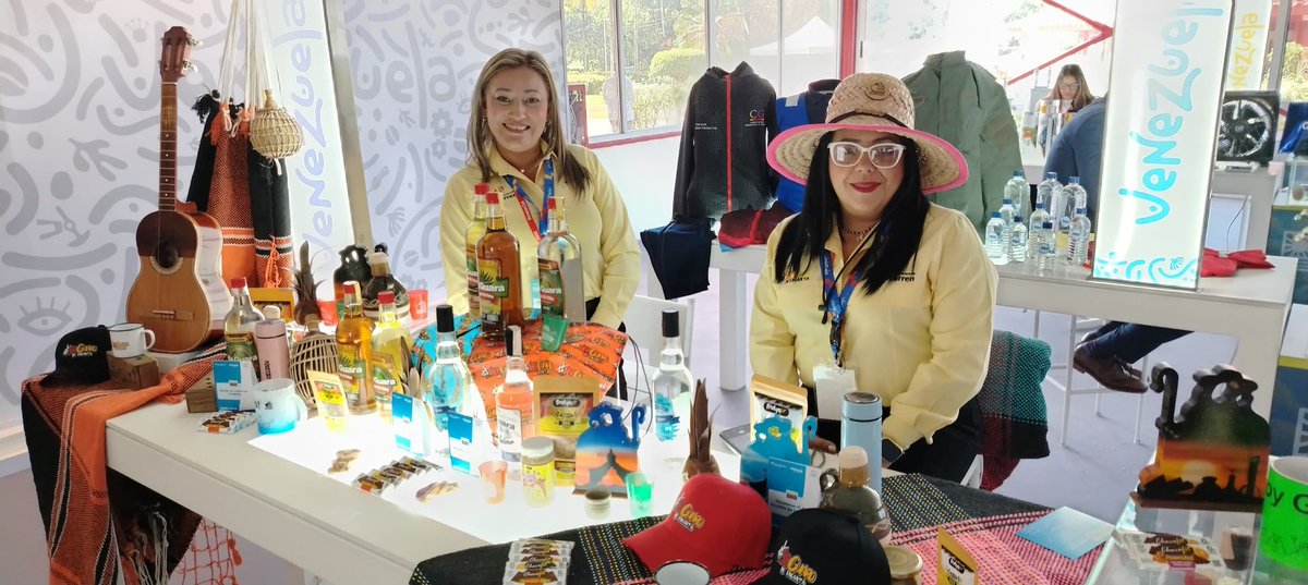 Articulando con la Cancillería y <a href="/BancoexVE/">Banco de Comercio Exterior</a> hemos enviado una delegación de la Alcaldía de Iribarren a la Feria Internacional de la Habana <a href="/FeriaHabana/">Feria Internacional de La Habana, FIHAV</a> con el fin de mostrar los productos elaborados por comercios locales y rubros que tienen una alta producción en nuestro