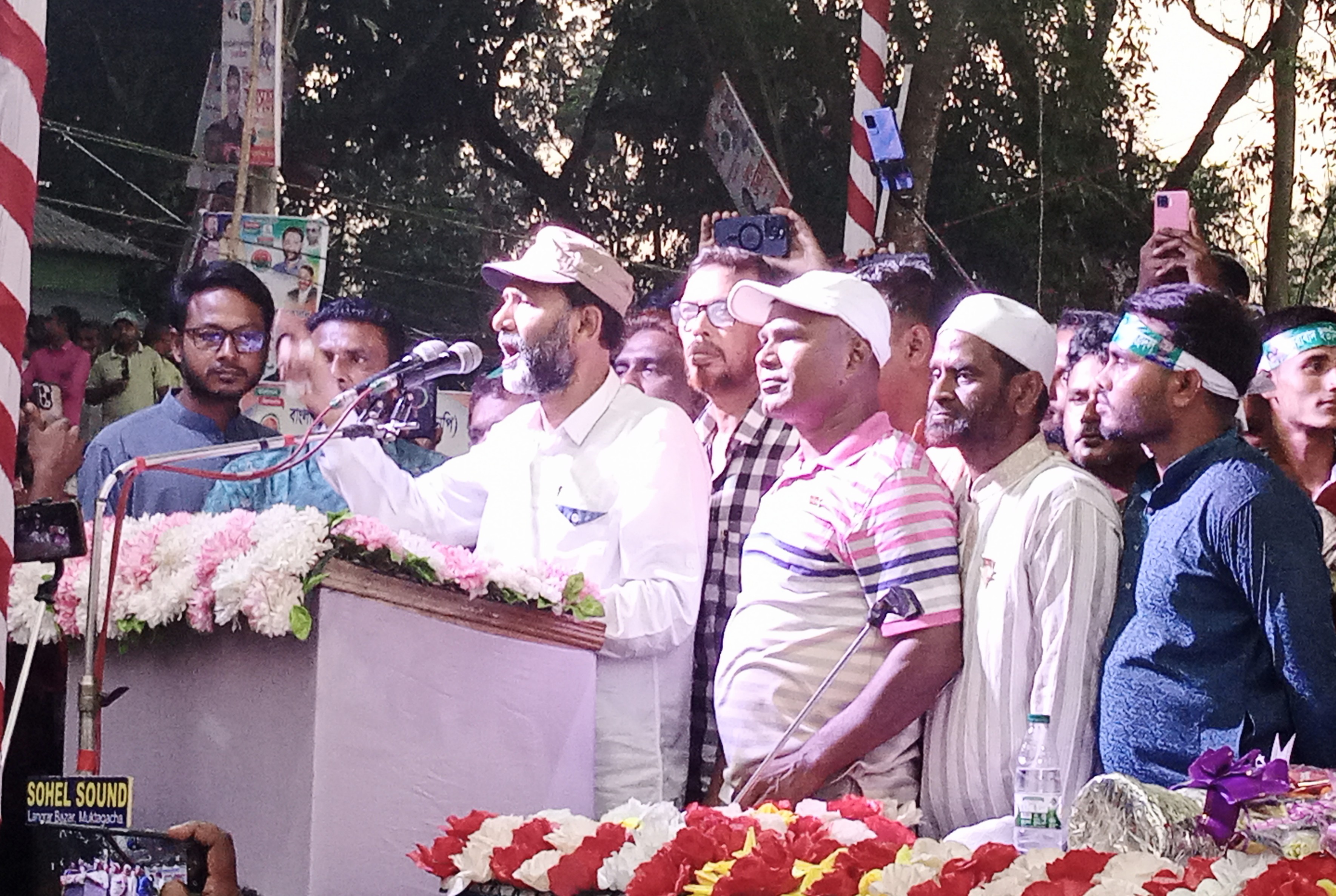 মাস্তানি করে নয়, ভালোবাসা দিয়ে মানুষের মন জয় করতে হয়: জেলা বিএনপি সভাপতি