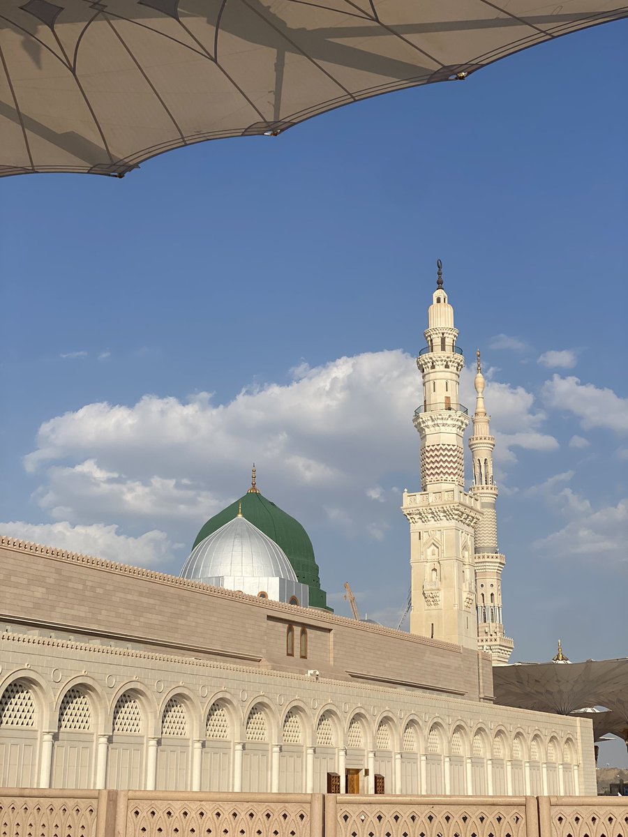 aa10_fh's tweet photo. #جمعه_طيبه_مباركه 
صلو على خير البشر 💜 https://t.co/AWRcGqgpCN