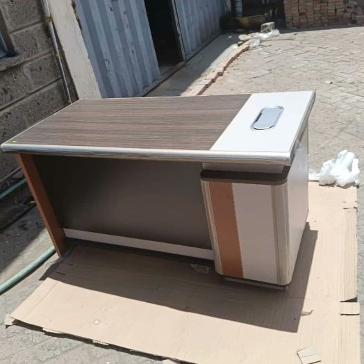 betterlandffe's tweet photo. Explore the widest range of home &amp; office desks Choose what fits your preference based on price, color, style, design and ergonomics.
#offers #furniture #furniturestores #OfficeFurniture #furnituredesign #tables

Call or WhatsApp 0724 901902 for more information. 
We deliver free https://t.co/dkHO5UAkzn