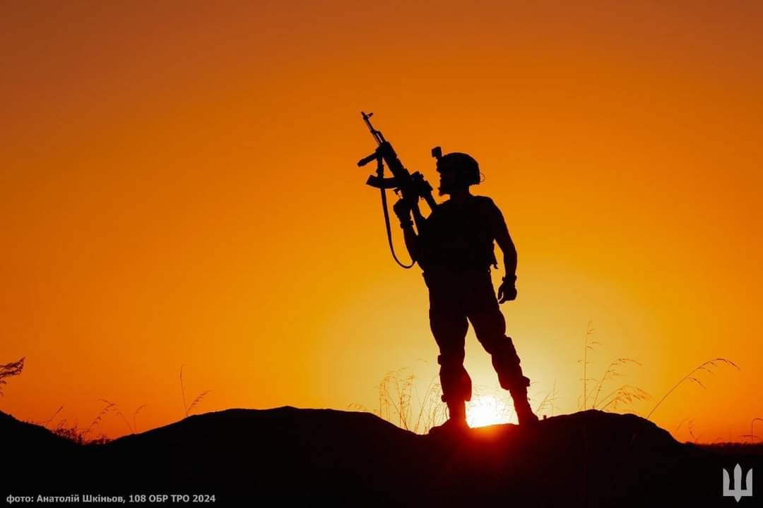 Good night!
We’re certain the sun will rise again tomorrow, just as we’re certain that Ukraine will prevail. 

📷: 108th TDF Brigade