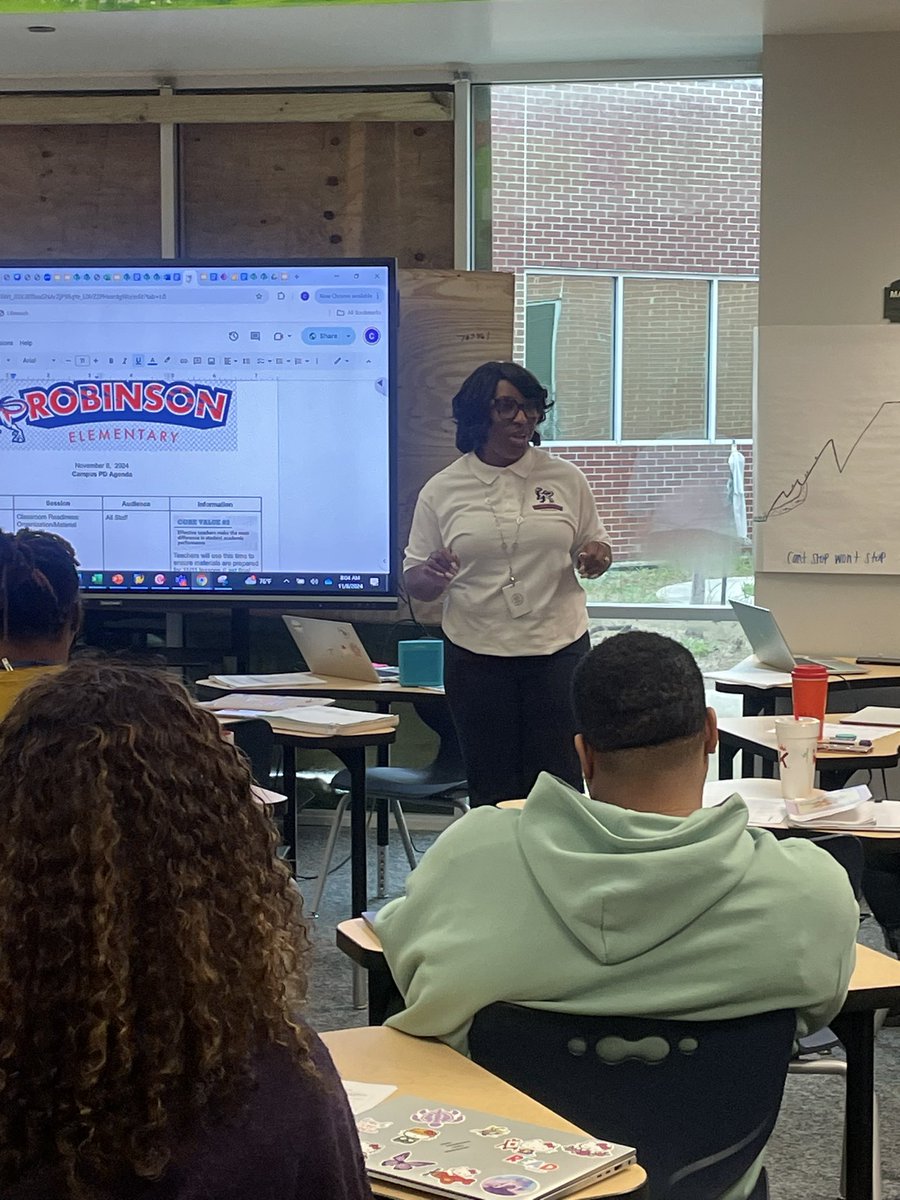 cmckinnies's tweet photo. Principal Apprentice Hernita Johnson, stepping into the work of building strong teams with our Robinson Staff! @HernitaJohnson @HoustonISD https://t.co/PPbduGhzci