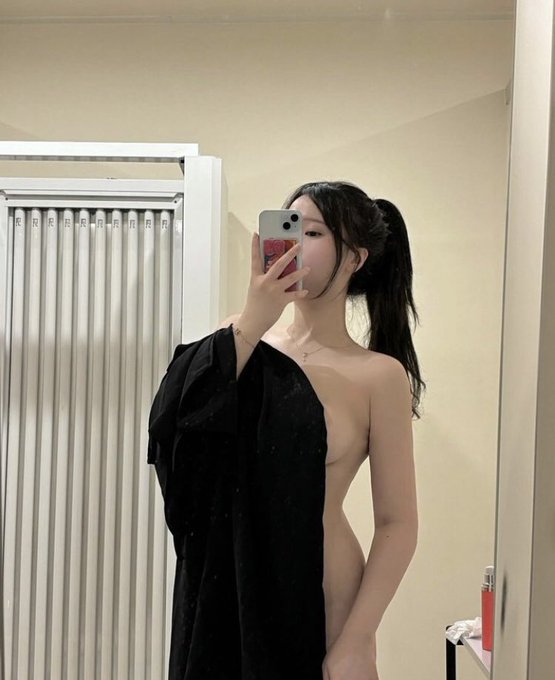 欢迎大家来看我的在线真人直播，可以一对一视频通话验证，在线直播免费观看，可以在线下见面，需要的人请添加联系方式。 Telegram：
@huihui12588