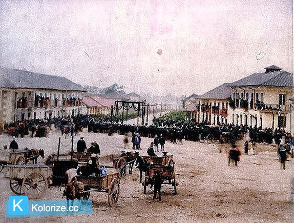 Kolorize tweet media