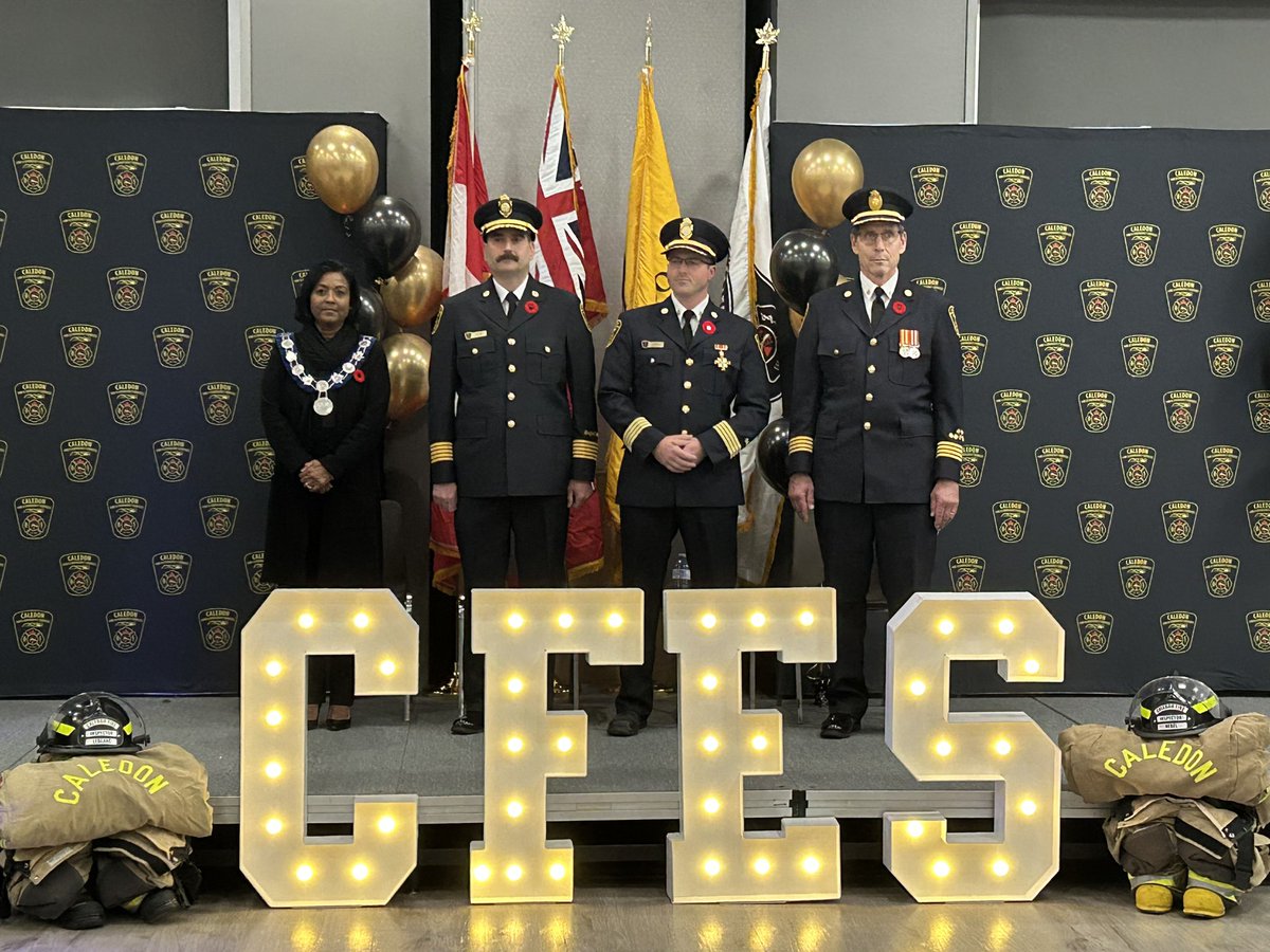 AnnetteGroves_'s tweet photo. Recognizing staff for their dedication and upholding community safety at the Caledon Fire and Emergency Services Award Ceremony.

#TownOfCaledon #Caledon #MayorAnnetteGroves #AnnetteGroves #RegionOfPeel #PeelRegion #Ontario #government #ONPoli #CaledonFire #CFES #EmergencyServices #CaledonFireEmergencyServices