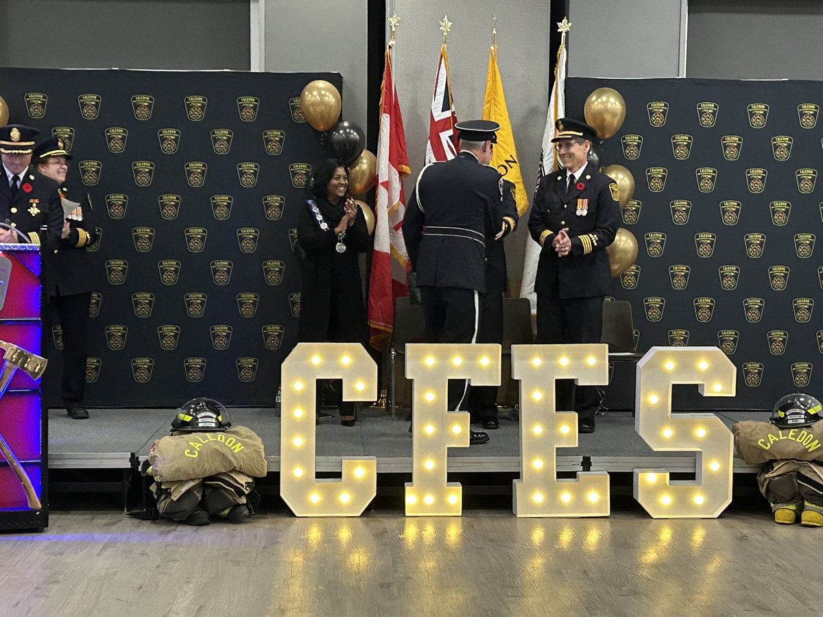AnnetteGroves_'s tweet photo. Recognizing staff for their dedication and upholding community safety at the Caledon Fire and Emergency Services Award Ceremony.

#TownOfCaledon #Caledon #MayorAnnetteGroves #AnnetteGroves #RegionOfPeel #PeelRegion #Ontario #government #ONPoli #CaledonFire #CFES #EmergencyServices #CaledonFireEmergencyServices