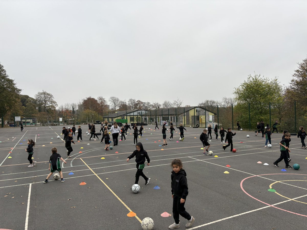 The start of our ‘Feet 1’ PE unit, looking at incorporating dribbling skills into fun  game situations! Focusing on how, when and why we dribble! #PE