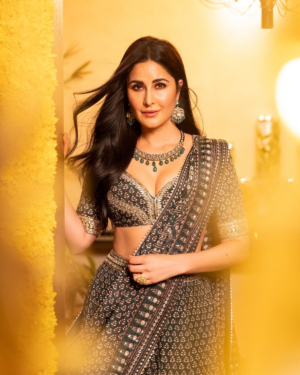 KatrinaKaifCafe's tweet image. Divine beauty ✨️ #KatrinaKaif

#Diwali2024
