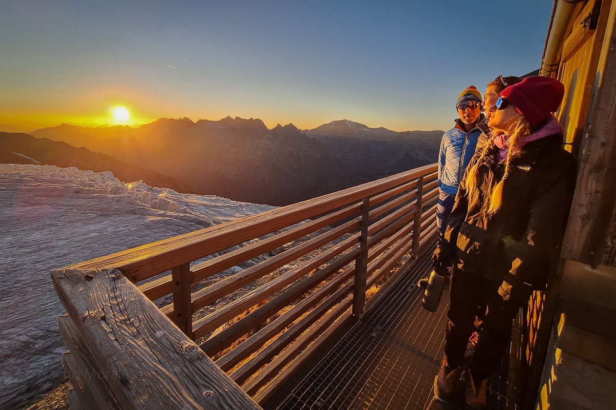 Sublime few days on the quiet glaciers above Chamonix. On a winter alpine skills course with <a href="/adventurebase/">Adventure Base</a>