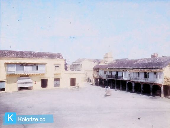 Kolorize tweet media