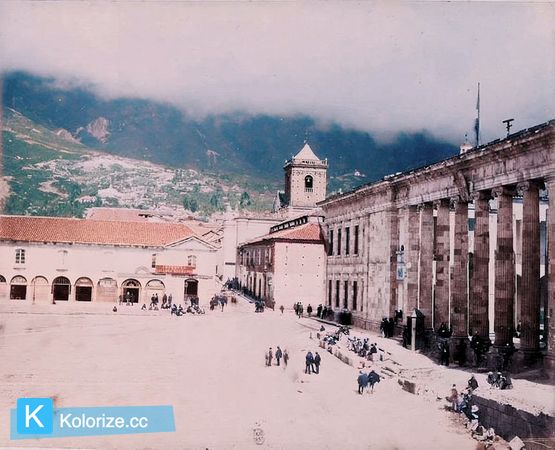 Kolorize tweet media