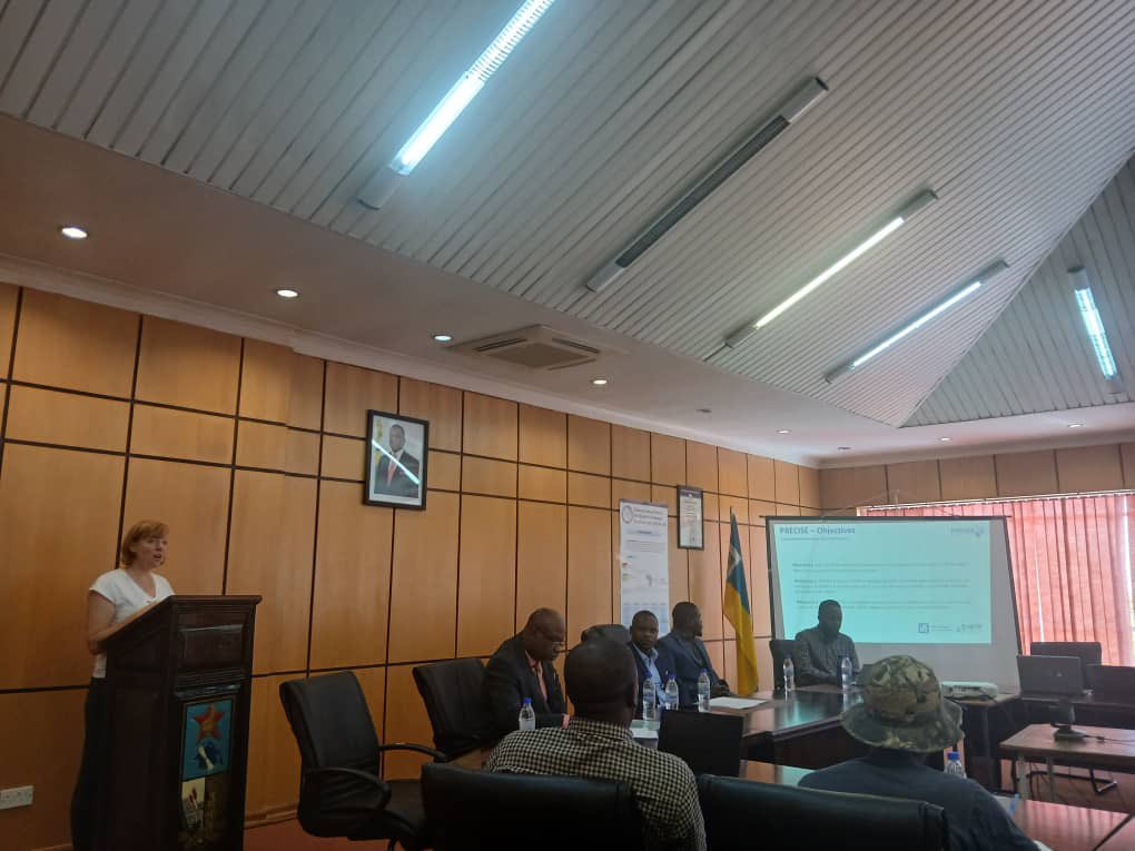 PRECISE_network tweet media