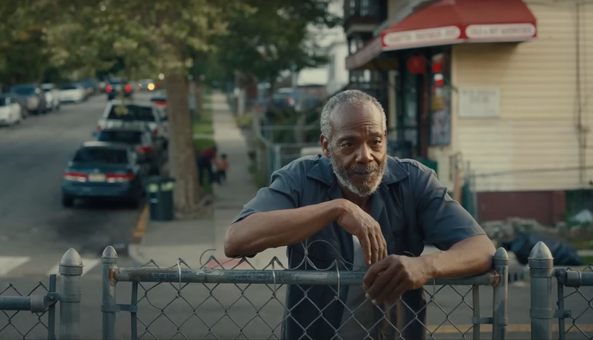 VandyPrice's tweet image. EXHIBITING FORGIVENESS: It's difficult when telling one's own story to distill details into a digestible narrative, but the way Kaphar eloquently connects messy dynamics from one generation to the next w/ clarity is undoubtedly what made him a great artist in the first place.