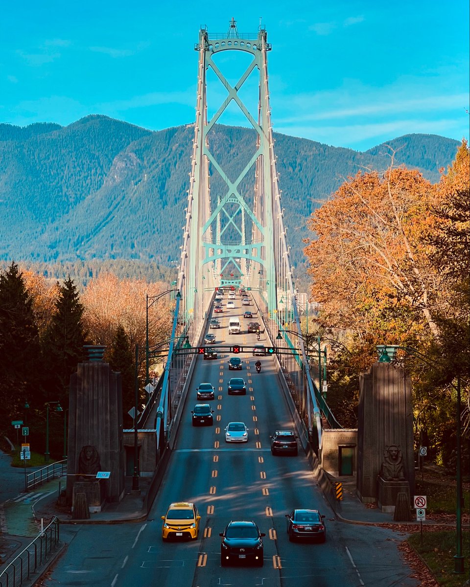 El paseo perfecto de otoño por Vancouver 🍂🌉
📍: Lions Gate Bridge
📷 yleonthecape ⁣⁣⁣⁣⁣⁣⁣⁣ (Instagram)
#VeryVancouver