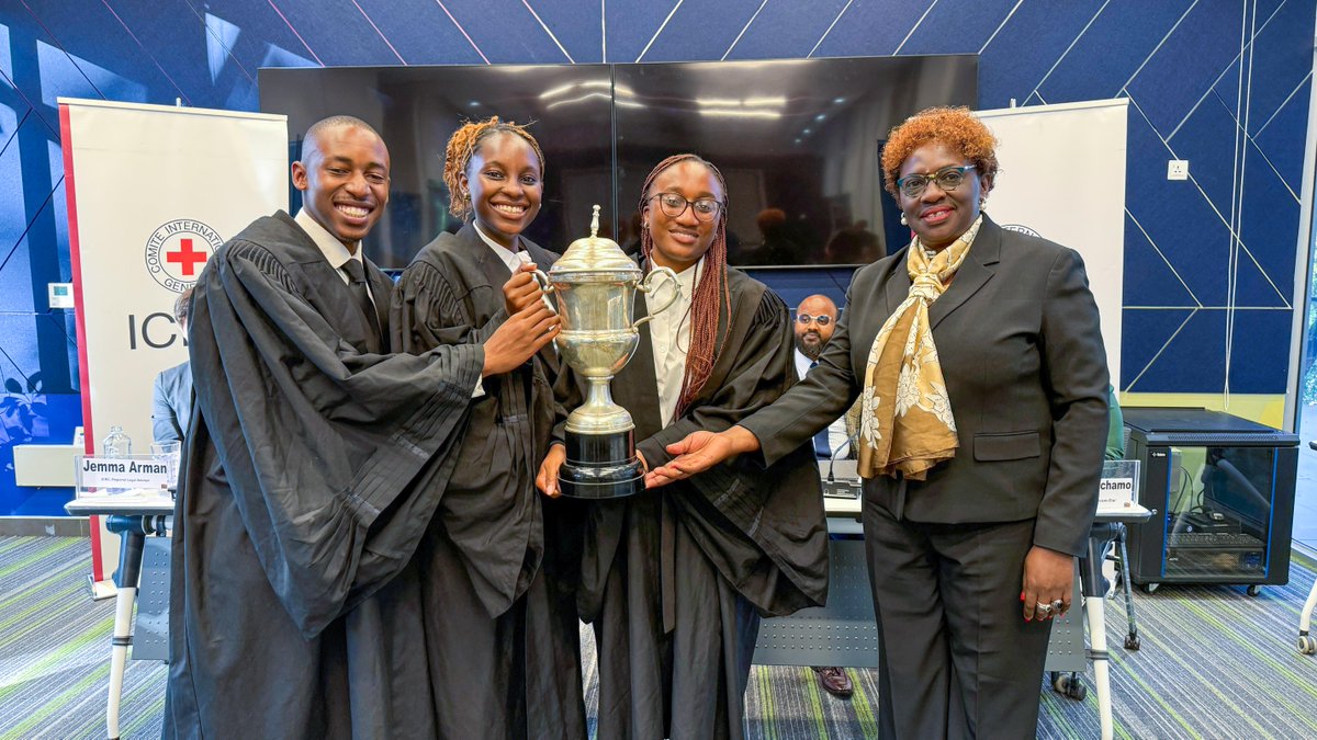 ICRC_Nairobi's tweet photo. The trophy has finally found its new home!
Congratulations to the Zimbabwe 🇿🇼 team on emerging 2024 #IHL champions. 
Thanks to all the teams that participated in this year's moot competition. You are all winners!
#AllAfricaIHL2024 #IHLWarriors https://t.co/URaA4Yyt5I