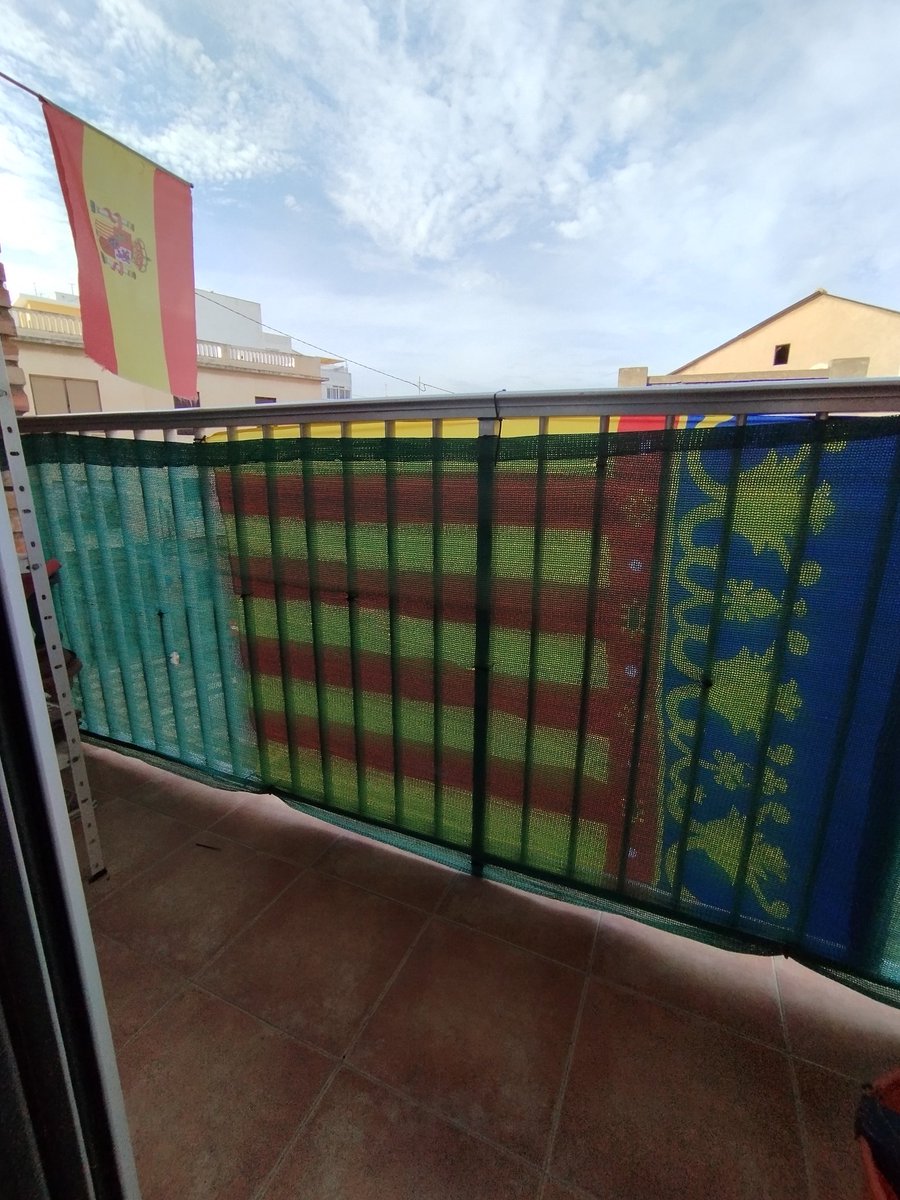 !!Vamos Valencianos!! 💪💪 !Esta #DanaValencia no puede con nosotros!