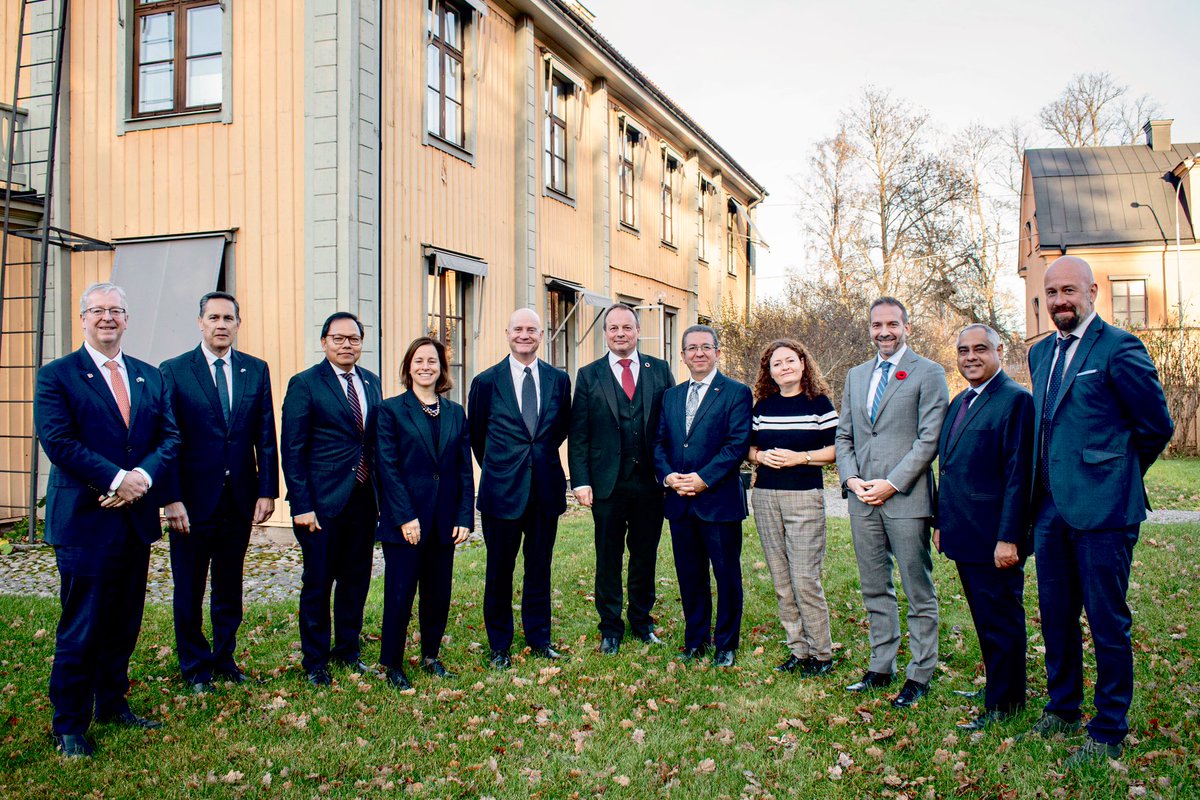 KMedrek's tweet photo. Engaging visit to @DagHammarskjold with the Core Group of Ambassadors #Friends_of_Multilateralism. We reflected on Hammarskjöld’s legacy, and #multilateral_cooperation and paid our respects at his grave. Thanks to the Executive Director, @bjornpholmberg
for this inspiring day ! https://t.co/QXGR40hdPx
