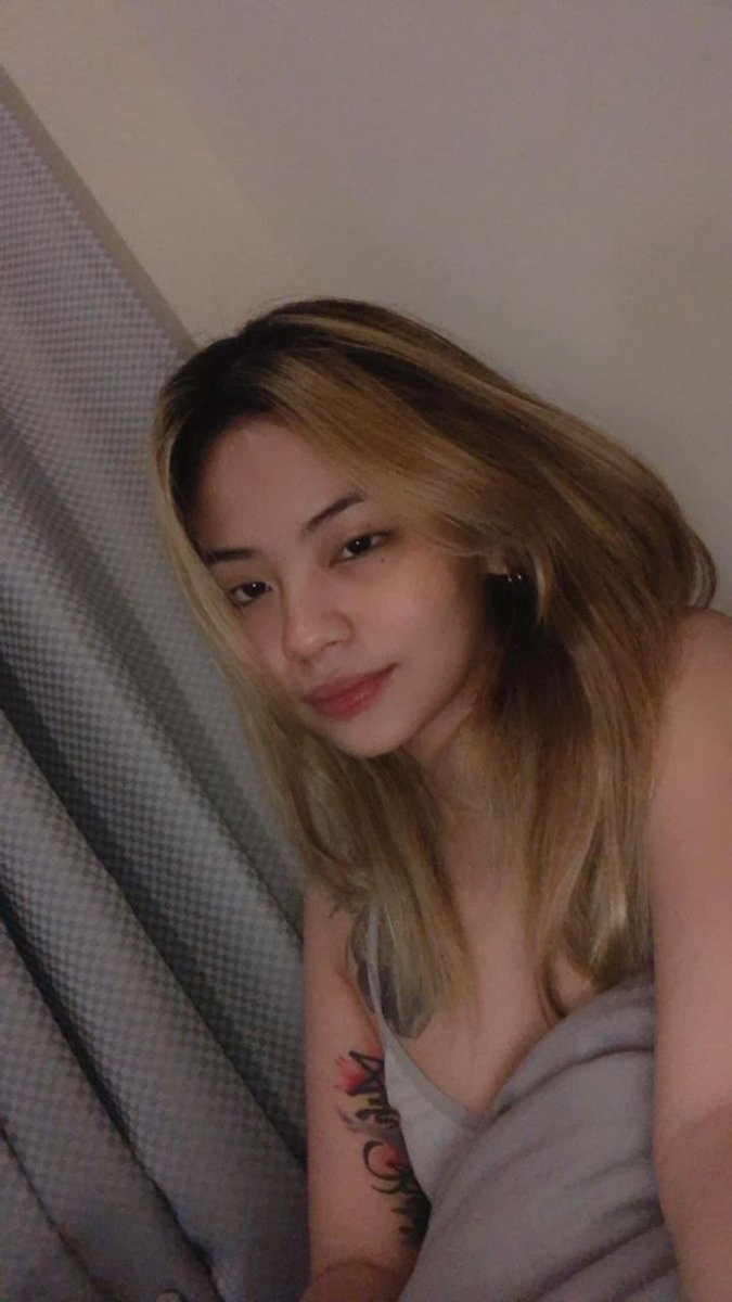 Kayceesohot's tweet photo. deleting in 12 hours, but whoever likes and says hi, ill send u a nudie in dm 😚 https://t.co/freSLVanm6