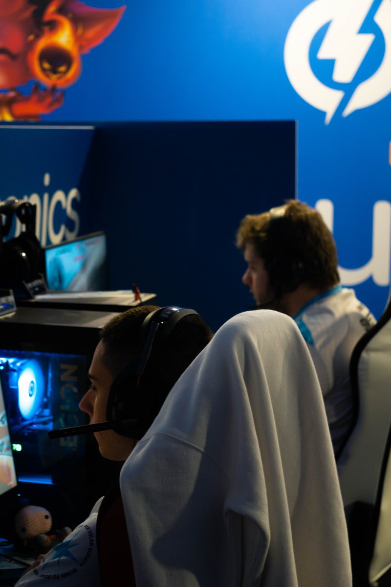 Ho avuto lo sfizio di andare al Lucca Comics a supportare i soci della community di Valorant Italia, spero che vi piacciano (tutte editate), anche se sono poche...

Eccovi il link:
drive.google.com/drive/folders/…

♥️ + ♻️ :)