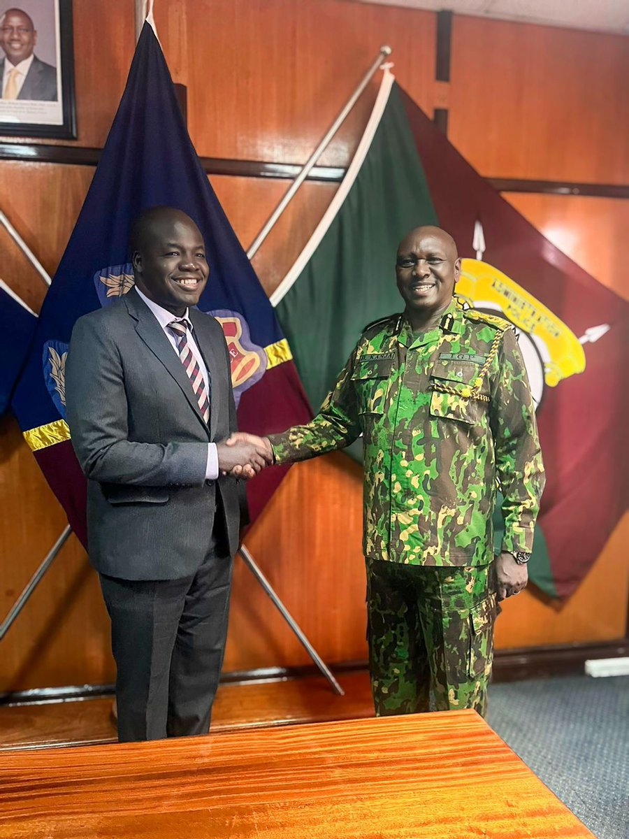 VC OF AFRICA INTERNATIONAL UNIVERSITY  DR. MAKANDA PAYS COURTESY CALL ON IG KANJA

The Vice Chancellor of Africa International University (AIU), Rev. Dr. Nelson Makanda, on  November 8, 2024, paid a courtesy call on IG Douglas Kanja at the NPS Headquarters, Jogoo House "A."