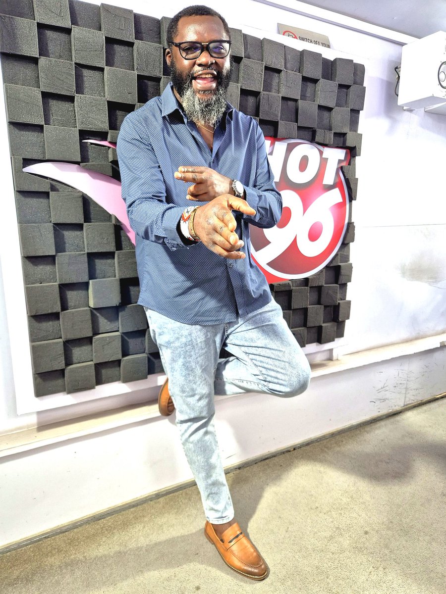 iamnickodhiambo's tweet photo. Its on right now... #FreeStyleFriday on @hot96fmkenya with Deejay Carbon on the #HotDrive
Where you catching our fire mixes from?
#MubabaSmart
#SilverFox https://t.co/A6uTERMymg