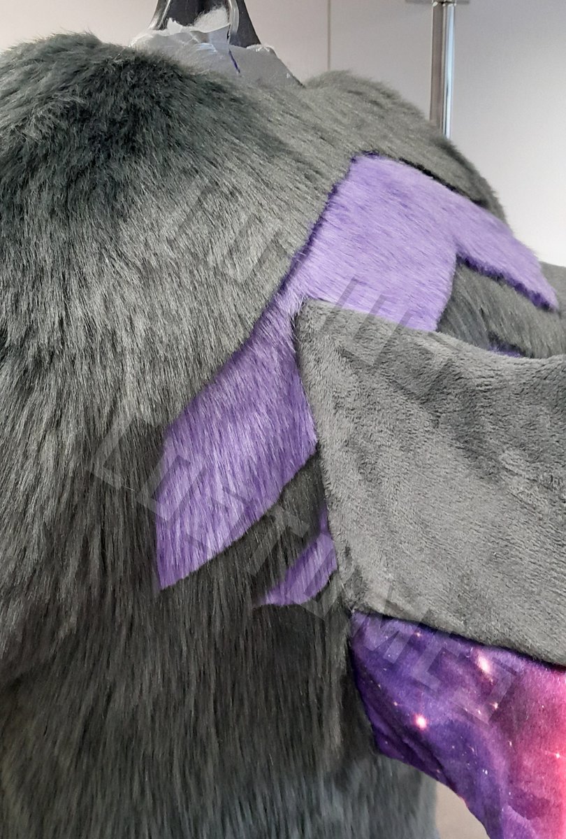 Tuliusis's tweet photo. Some more pics of this cool derg 👀
The body can be worn with or without wings! https://t.co/FYwfT0Omap