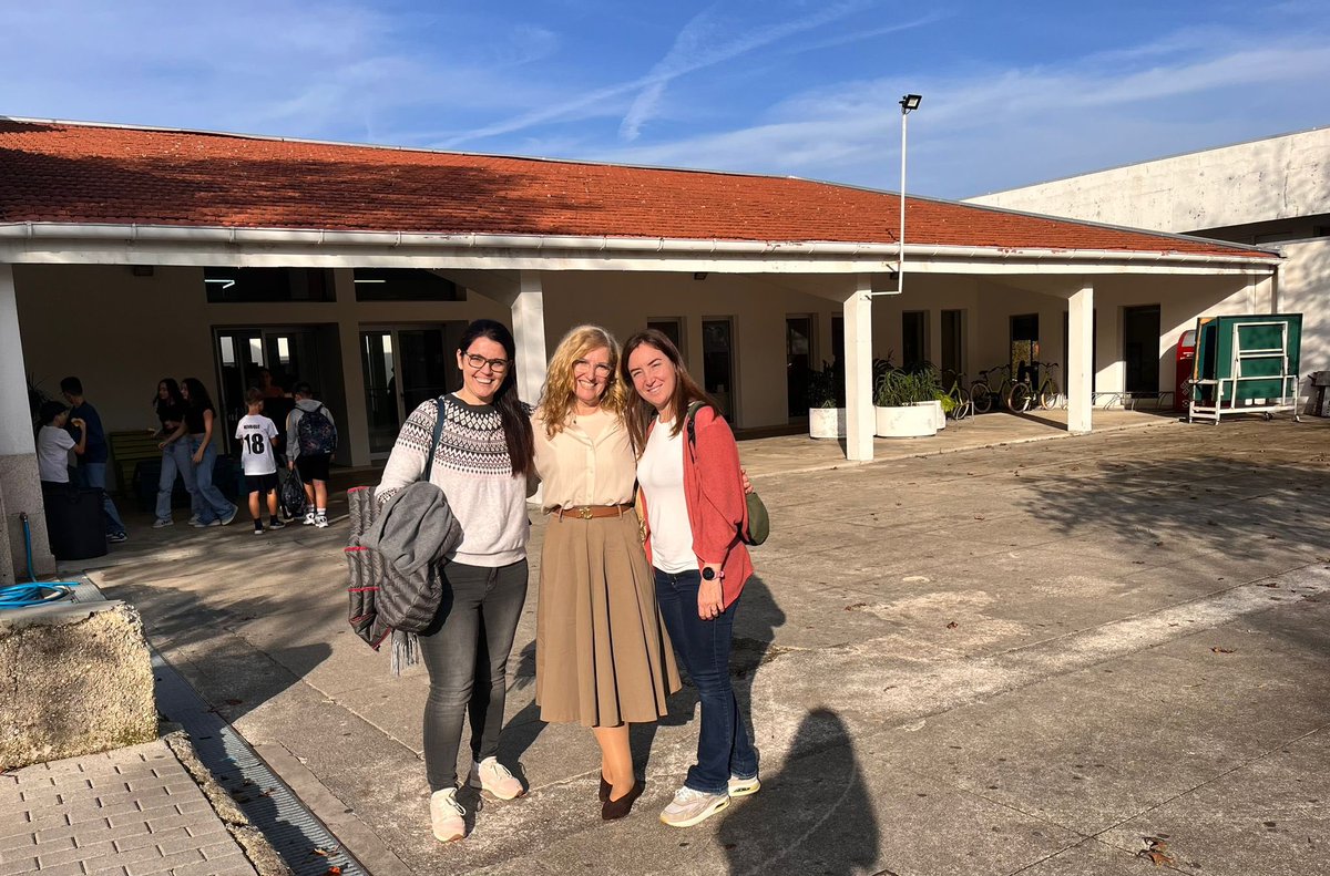 EscolaColors1's tweet photo. @EscolaColors1 de visita per preparar la mobilitat Erasmus+ de l’alumnat a Portugal @SSTTMVO 
@EplusCatEdu
@EUErasmusPlus https://t.co/VEzihEnxSE