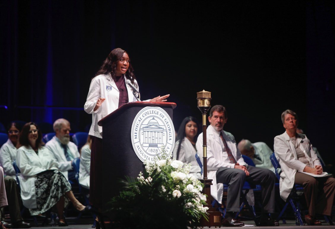 Queen Abure tweet media