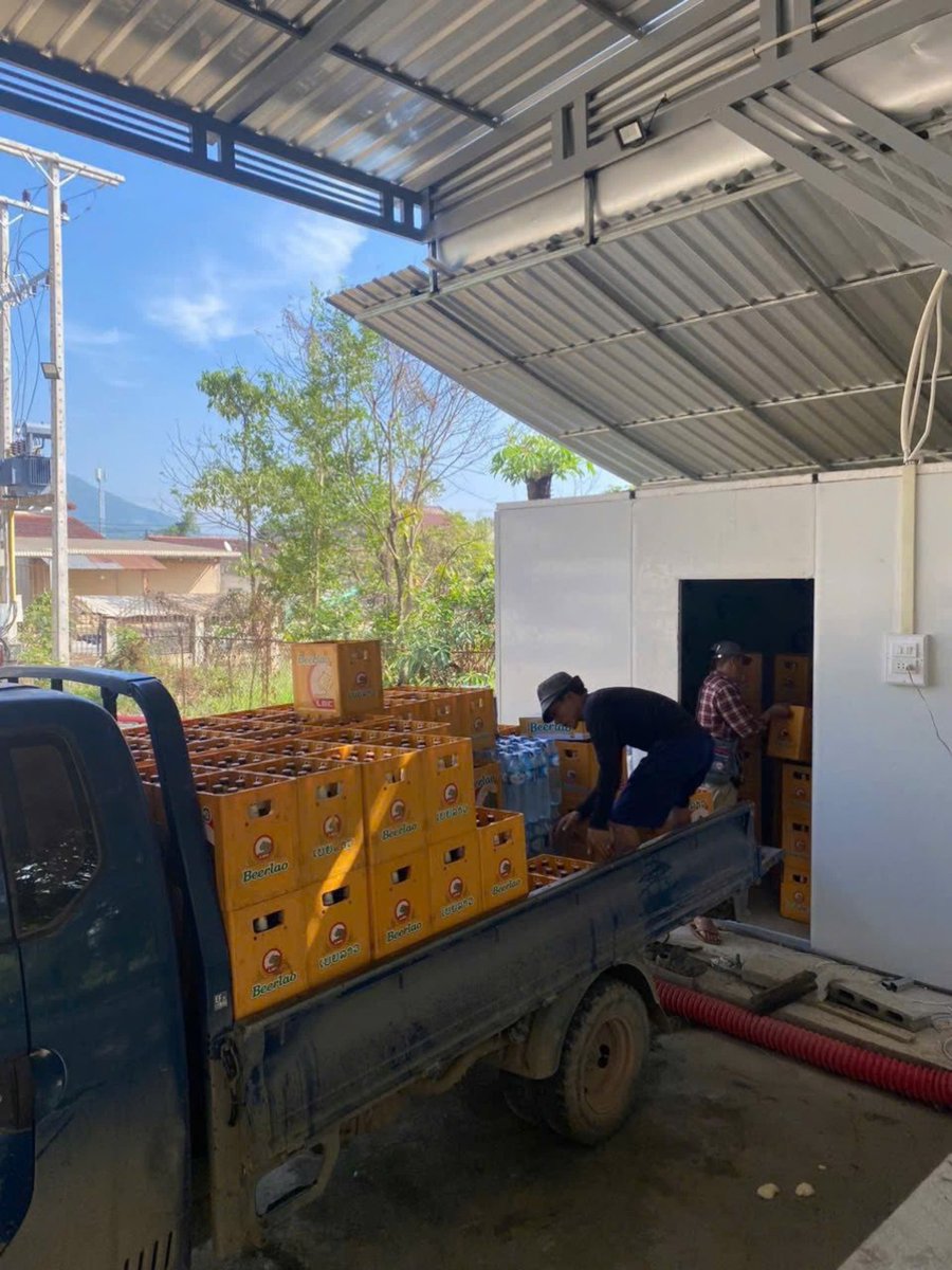 TamKNX's tweet photo. Dự án nhà máy sản xuất đá viên
Vào giai đoạn Khai Trương tại Văng Viêng
Sản phẩm made in Việt Nam qua khởi nghiệp trên đất bạn Lào!
#KhoiNghiep #MayDaVien #MayLamDa #Lào https://t.co/hTWJ0AlwTT