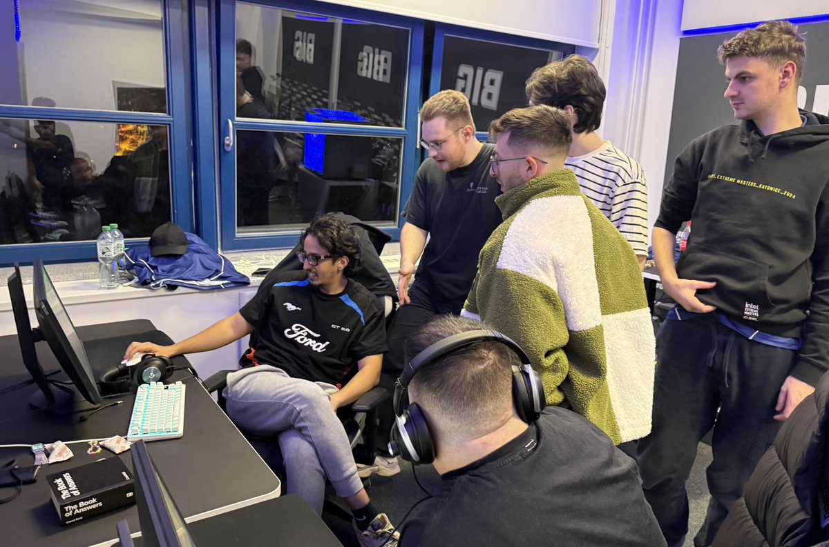 zipeL🇩🇰 tweet media