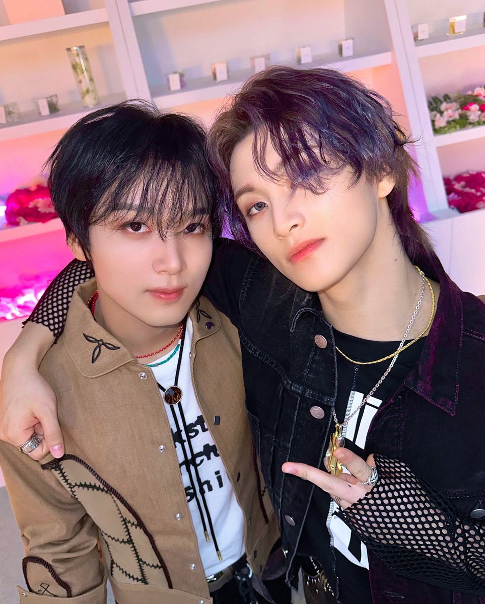 Hyuleo tweet media