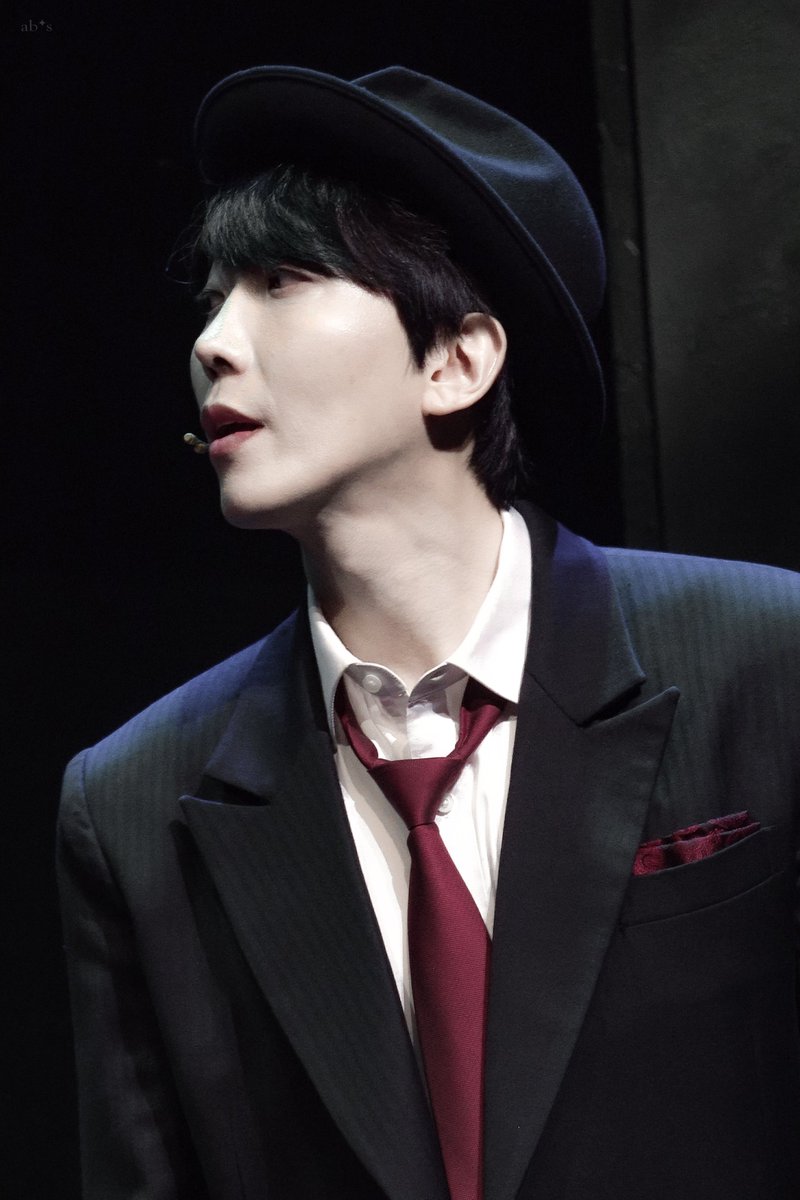 𝐚𝐛𝐬𝐢𝐧𝐭𝐡𝐞 tweet media