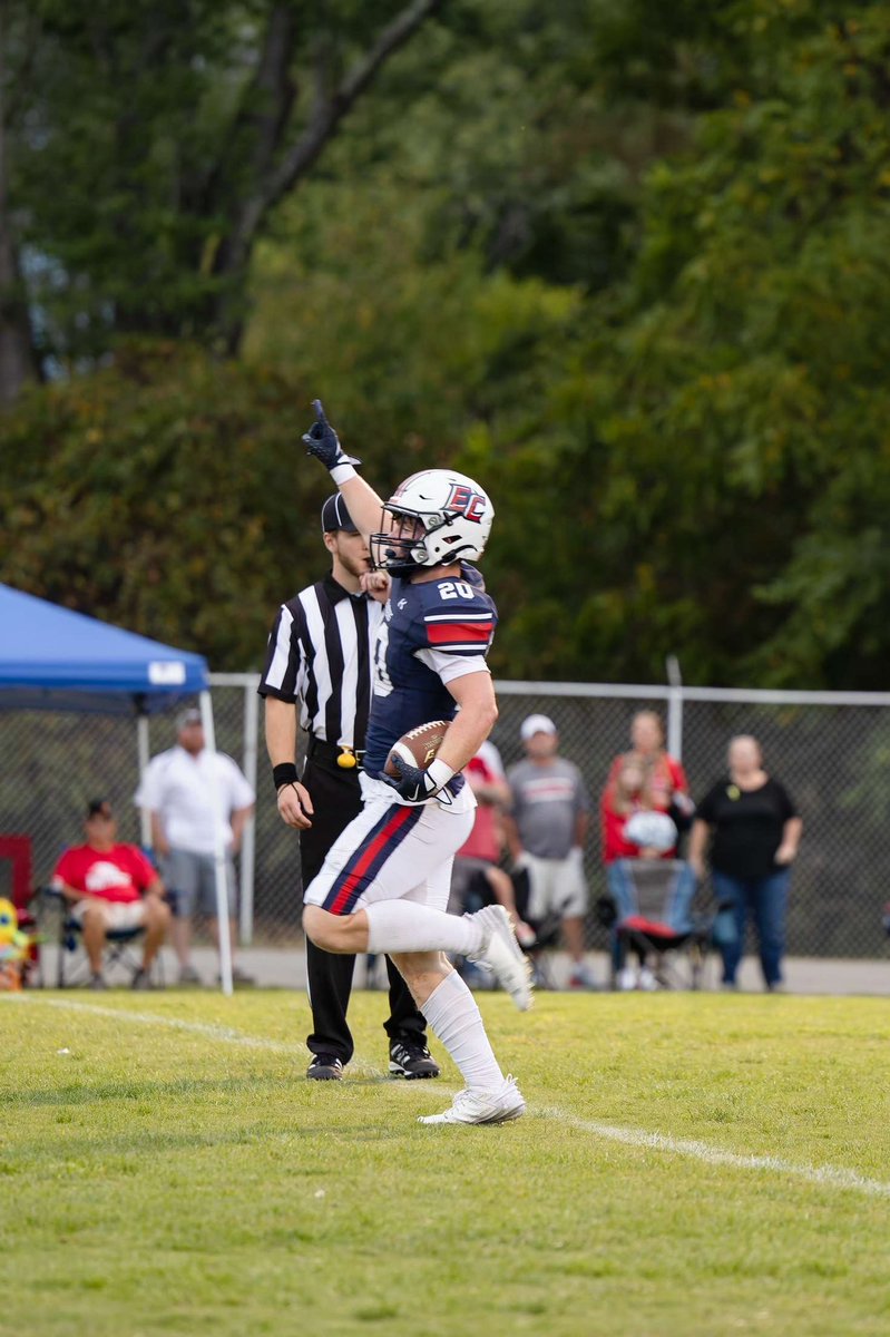 Barstool East Carter (@east_barstool21) on Twitter photo Hello <a href="/BourbonColonels/">Bourbon Co. Colonels</a> <a href="/BourbonFootball/">Bourbon County Football</a> a few hits from this MAN right here will make you beg to get back on that bus and travel back where you came from👹 <a href="/BourbonFootball/">Bourbon County Football</a> tell your seniors to go ahead and clean out their lockers 🤣🤣🤣 #yallsuck #bozo #raidersby90 <a href="/echsfb/">East Carter Football</a> Hello <a href="/BourbonColonels/">Bourbon Co. Colonels</a> <a href="/BourbonFootball/">Bourbon County Football</a> a few hits from this MAN right here will make you beg to get back on that bus and travel back where you came from👹 <a href="/BourbonFootball/">Bourbon County Football</a> tell your seniors to go ahead and clean out their lockers 🤣🤣🤣 #yallsuck #bozo #raidersby90 <a href="/echsfb/">East Carter Football</a>