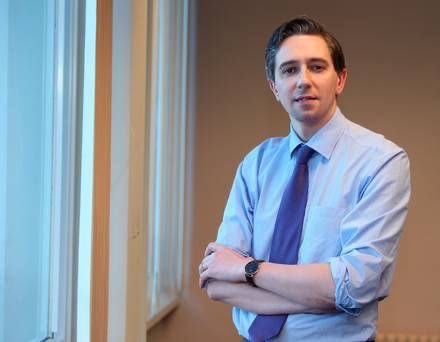 Mr_Considerate's tweet image. Once again, Ireland is at a crossroads. Once again we must ask ourselves if we want a Taoiseach who cannot fold his arms.