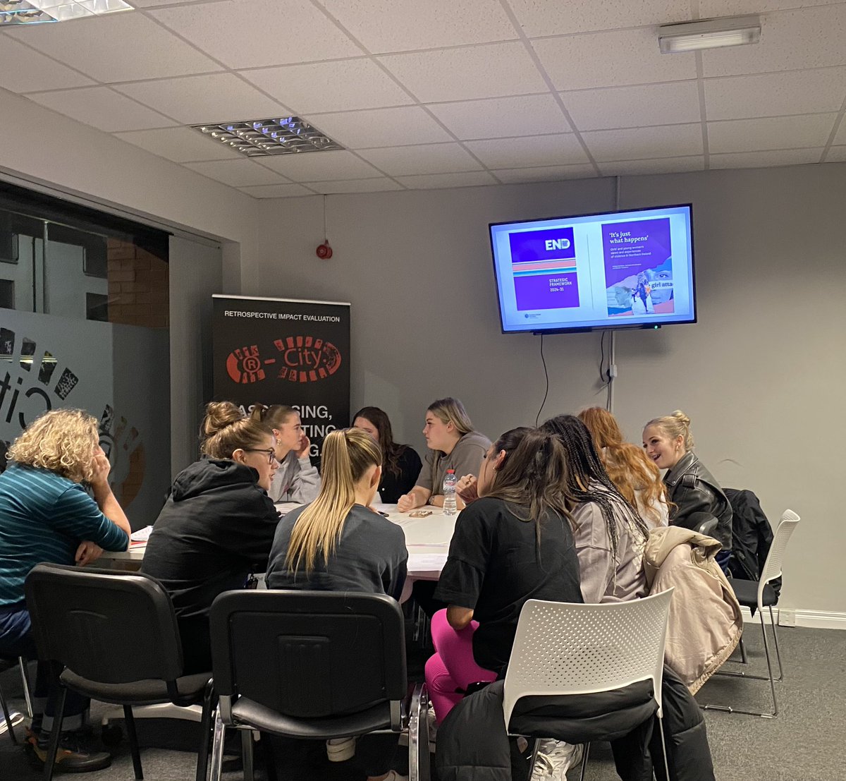 Centre for Youth Research & Dialogue (@centredialogue) on Twitter photo Excited to start this new collaboration with the <a href="/Rcitybelfast/">Rcity Youth CIC</a> Ambassadors and <a href="/ChildRightsQUB/">Children'sRightsQUB</a> - working with young women, as agents of change, to end violence against women and girls #EVAWG Excited to start this new collaboration with the <a href="/Rcitybelfast/">Rcity Youth CIC</a> Ambassadors and <a href="/ChildRightsQUB/">Children'sRightsQUB</a> - working with young women, as agents of change, to end violence against women and girls #EVAWG