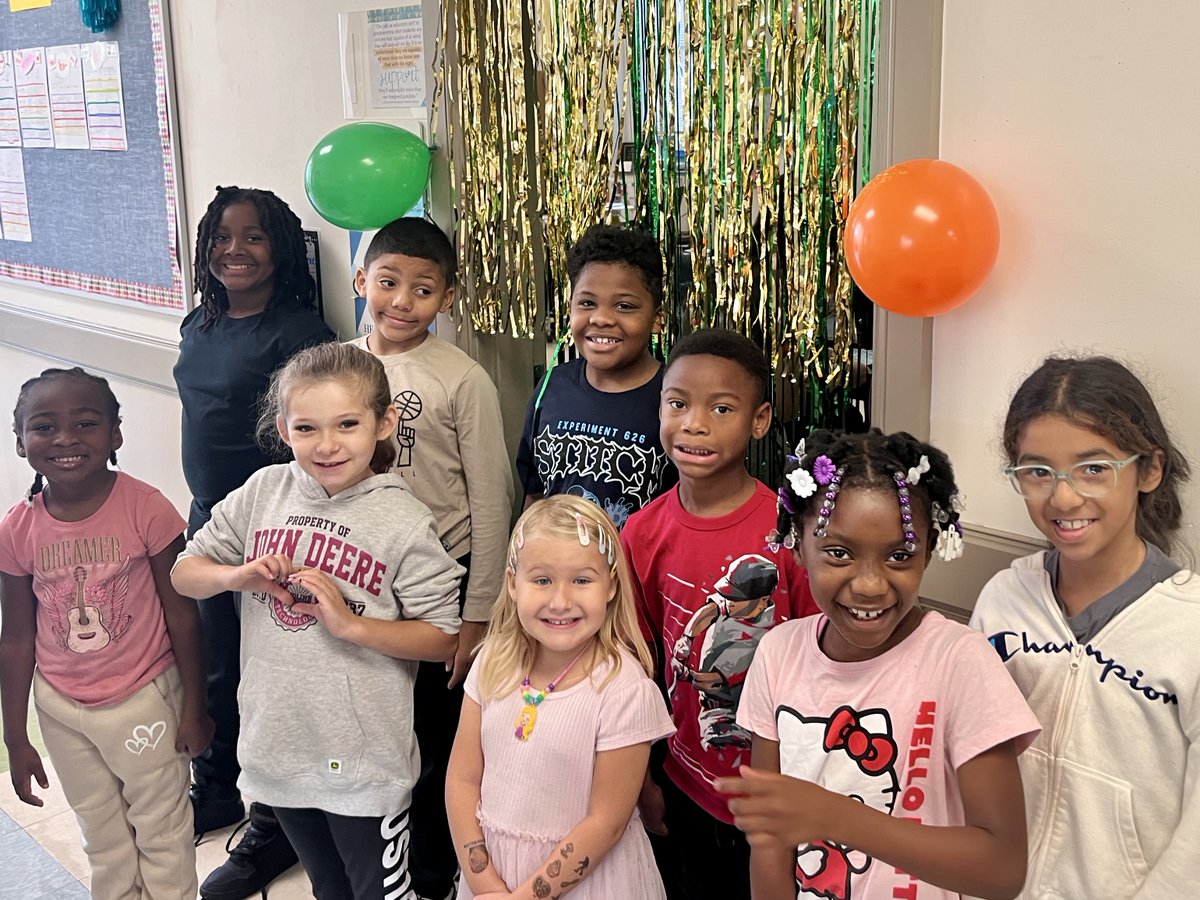 FHGES's tweet photo. Congratulations to these Mighty Mustangs who were celebrated this week for modeling "LEAD" behaviors! We are so proud of you! 🎉🥳🎉

#nhcschat
#LEADers https://t.co/sRqRC7Iasw